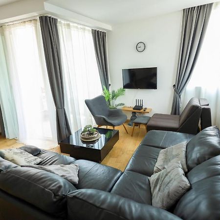 Apartments Status Wow Будва Екстер'єр фото