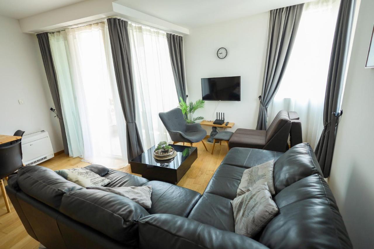 Apartments Status Wow Будва Екстер'єр фото