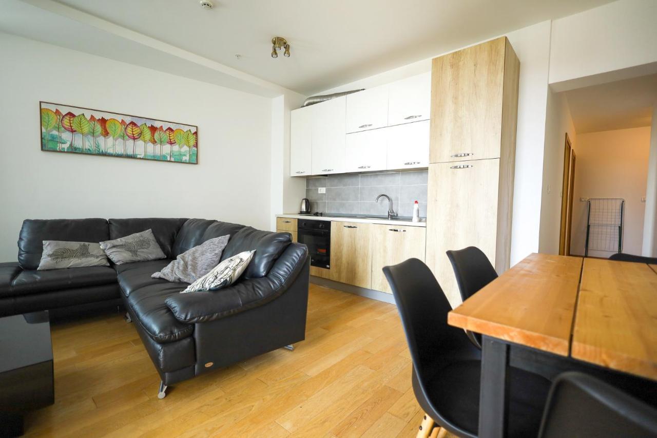 Apartments Status Wow Будва Екстер'єр фото