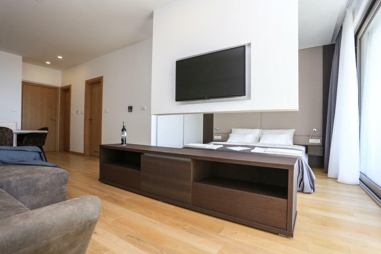 Apartments Status Wow Будва Екстер'єр фото