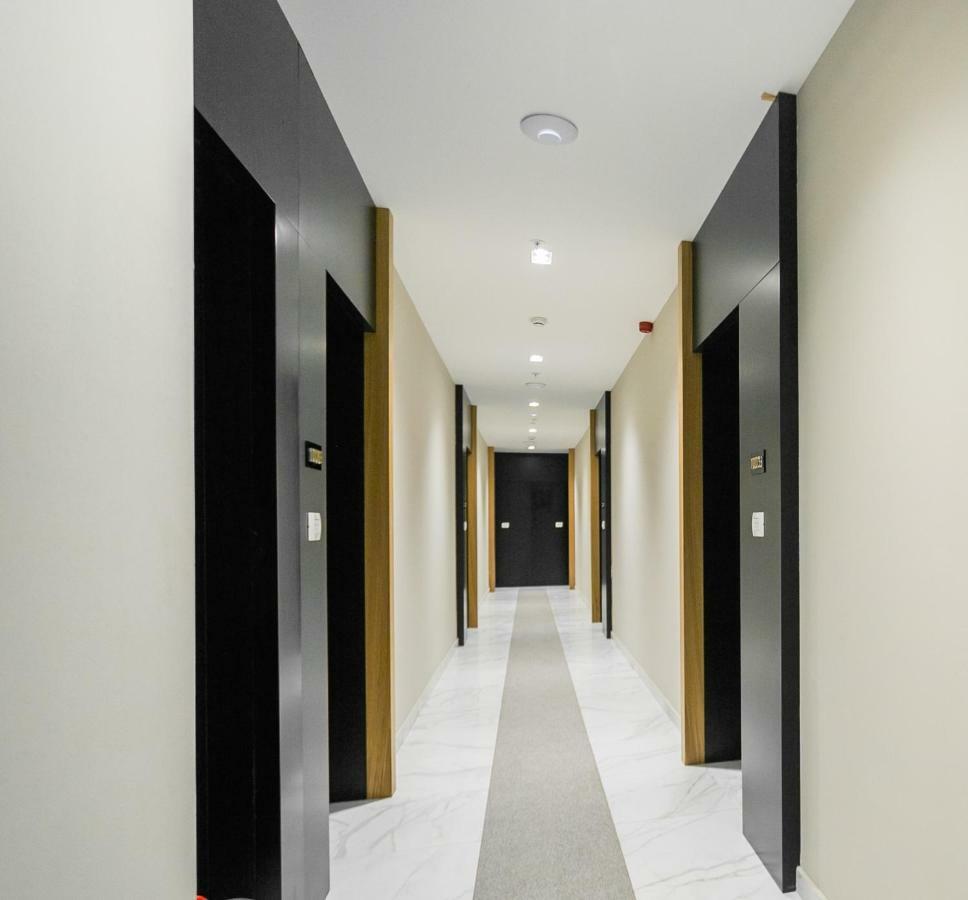 Apartments Status Wow Будва Екстер'єр фото